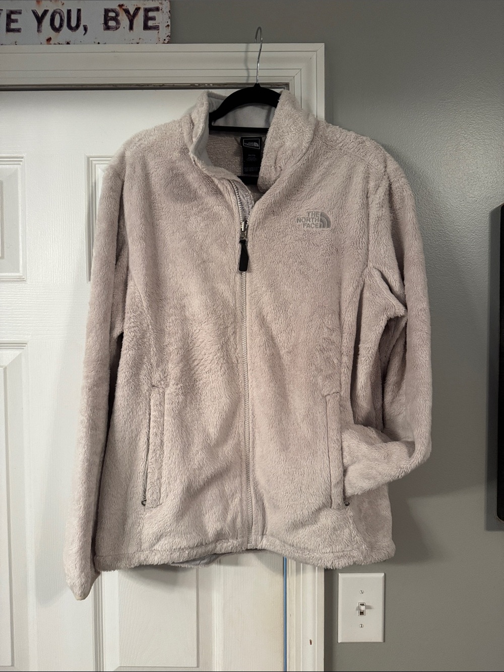The North Face Women's Light Gray Teddy Fleece Full-Zip Jacket